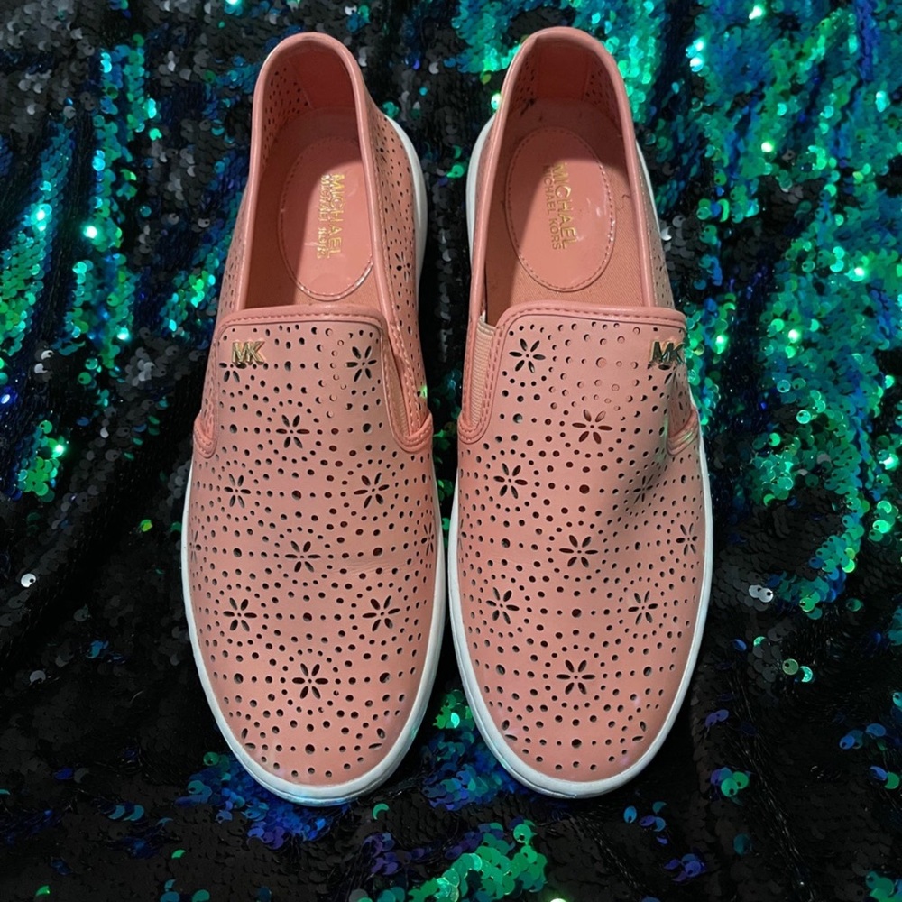Womens slip on shoes